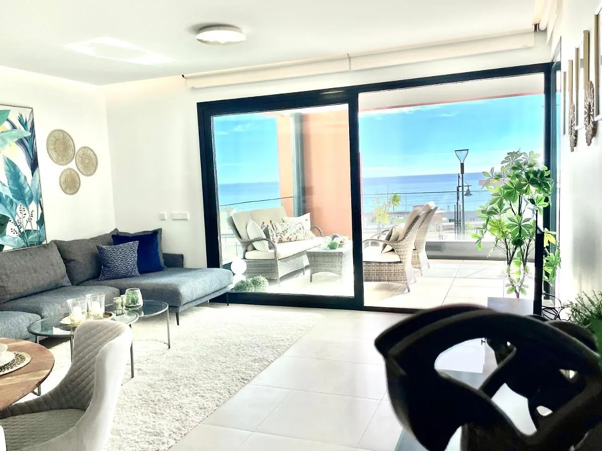 Luxury 3 Bedroom Apartment 300M From The Beach Fuengirola Spain
